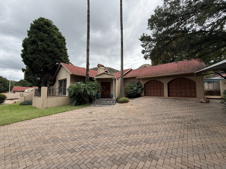 4 Bedroom Property for Sale in Schoemansville North West